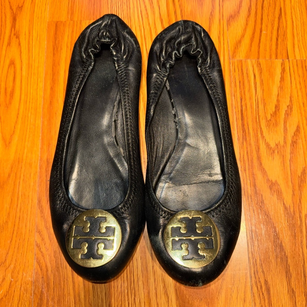 Tory Burch Women's Reva black Leather
Slip On Flats Shoes Size 10
